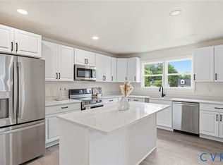 1501 Dixon St, Fredericksburg, VA 22401
