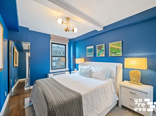 10 Mitchell Place image 4 of 8