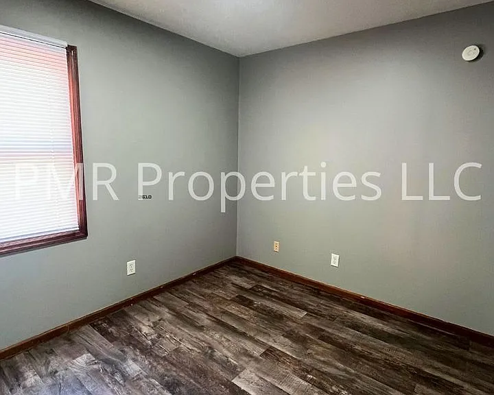 629 Franklin Ave — Photo 7