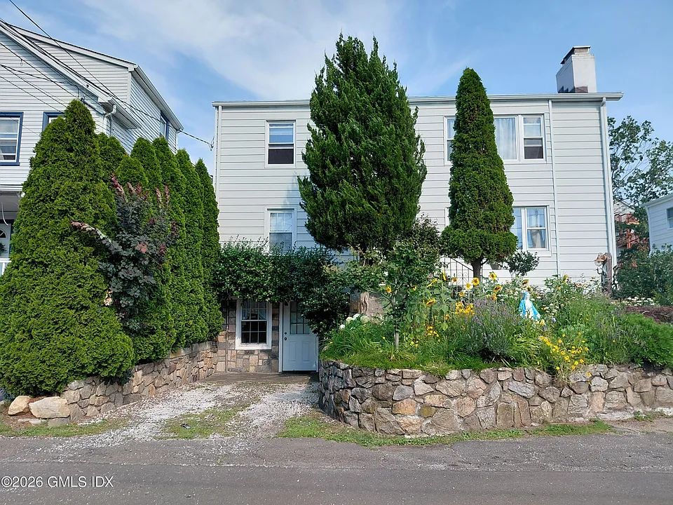 38 Gerry St #2
