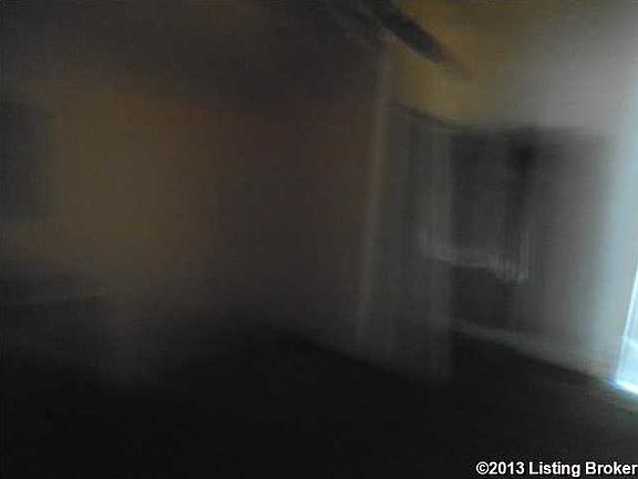 4th image of 812 N 33rd St
