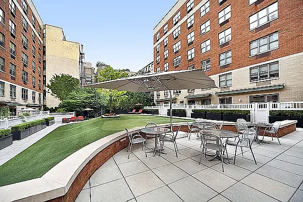 516 W 47th St #S6A — Photo 21