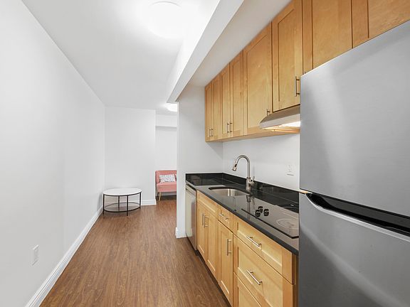 3rd image of 111 E 38th St #1G