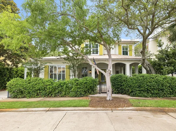 20 Place De La Fontaine, Miramar Beach, FL 32550