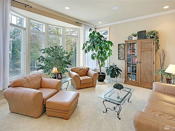 2nd image of 20227 83rd Pl NE