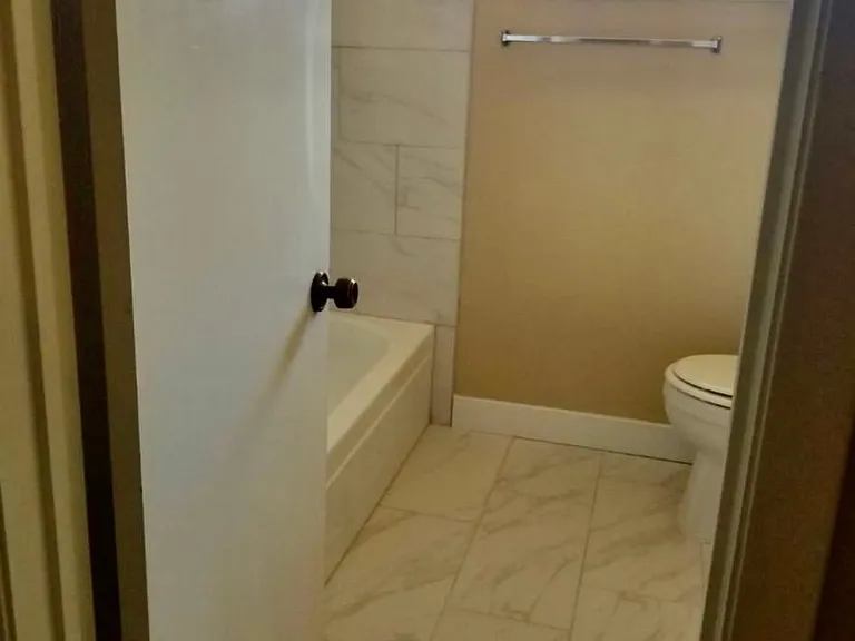 206 Leafwood Cir — Photo 15