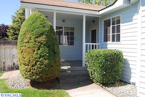2nd image of 5111 Blue Jay Ln