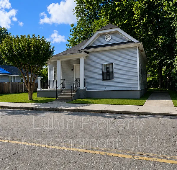 723 E Trigg Ave — Photo 1