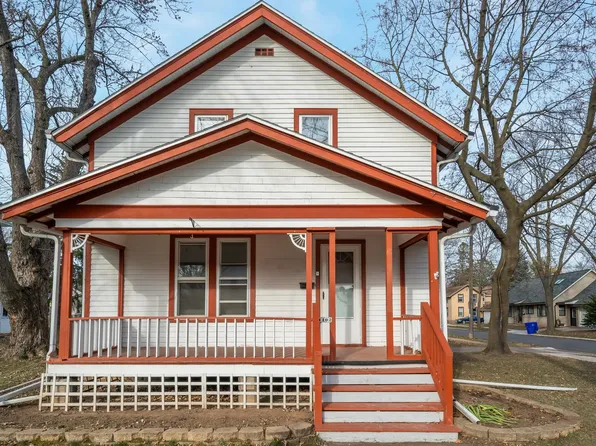 1102 W Packard St, Appleton, WI 54914
