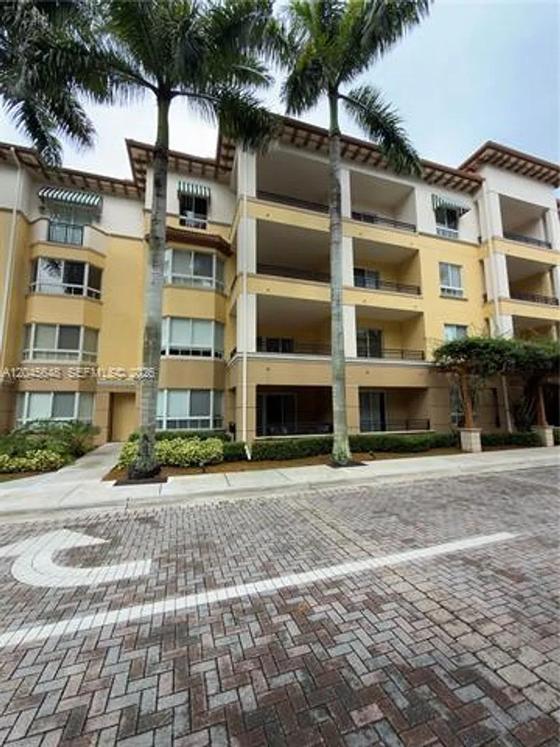 16100 Emerald Estates Dr cu-281, Weston, FL 33331 — Photo 3