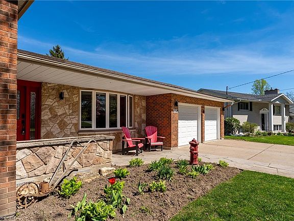3rd image of 105 Daleview Dr