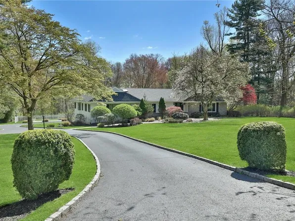 28 Sterling Road S, Armonk, NY 10504