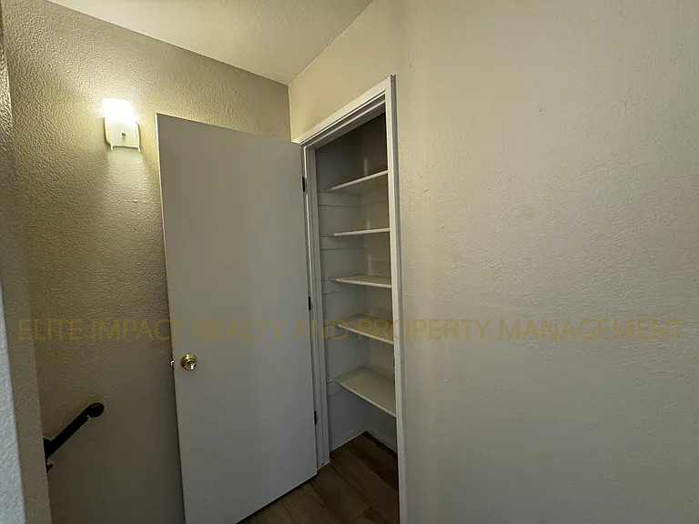 1817 E Lester St #3 — Photo 9