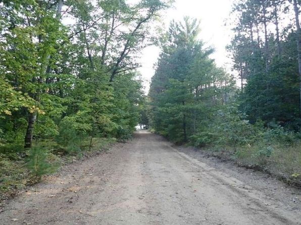 303 Oak St, Fife Lake, MI 49633