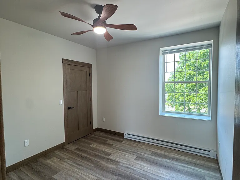600 W Hickory St #13 — Photo 8