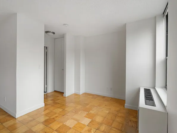 247 West 87th Street image 4 of 10