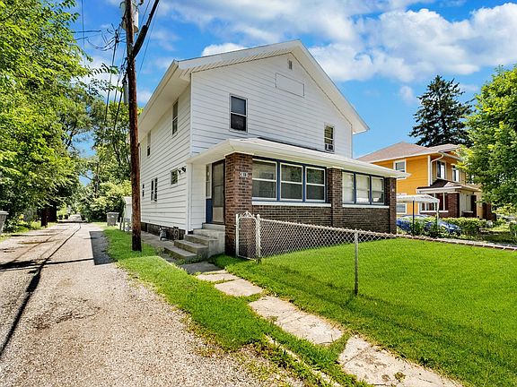 3rd image of 3611 Clifton St