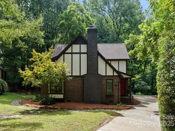 7018 Rocky Falls Rd, Charlotte, NC 28211