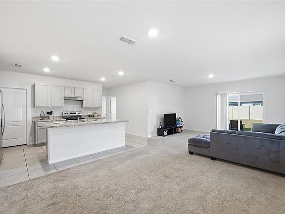 5th image of 706 Chinoy Rd