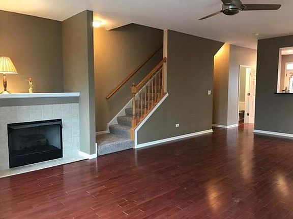 4th image of 356 W Wood St #32