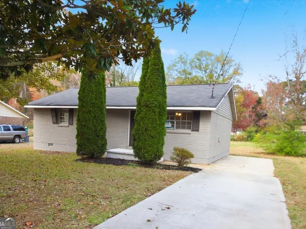 8117 Attleboro Dr, Jonesboro, GA 30238
