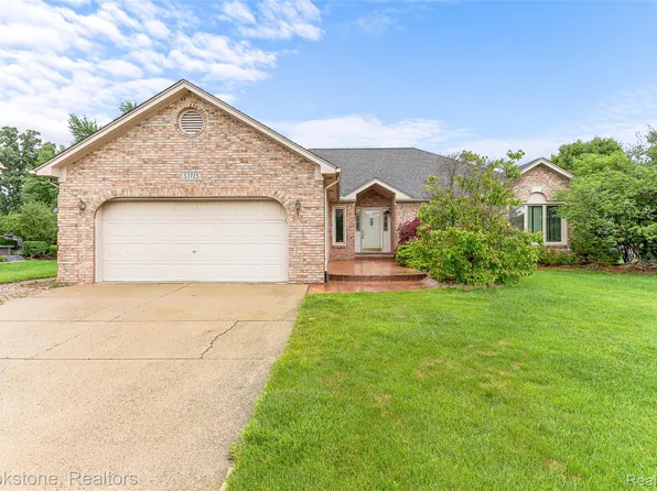 53725 Arabian Trl, Macomb, MI 48042