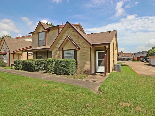 2041 Country Village Blvd #A, Humble, TX 77338