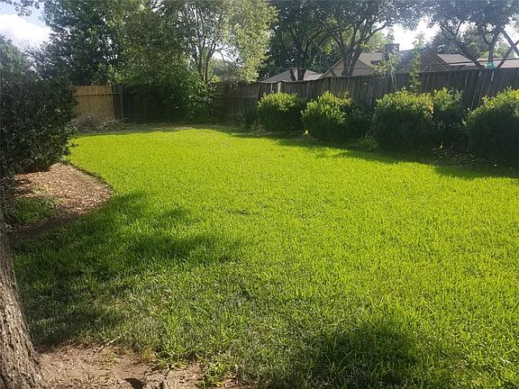 4th image of 2307 Goodrich St