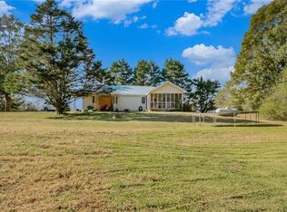 5831 Mize Rd, Toccoa, GA 30577