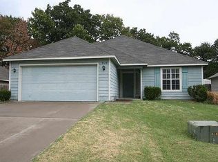 1919 W 62nd St S, Tulsa, OK 74132