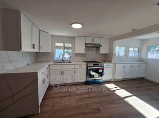 2952 Honolulu Ave, Glendale, CA 91214