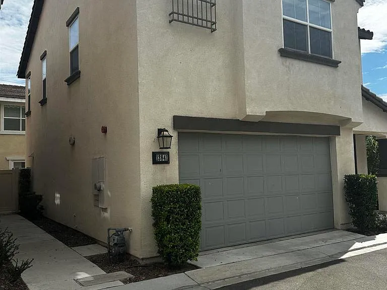 13842 Farmhouse Ave — Photo 15