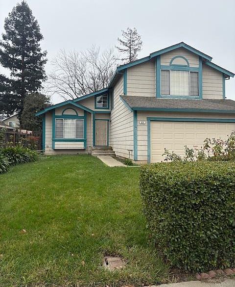 1st image of 824 Arcadia Dr