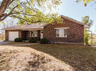 1104 Pacific Ct, Atchison, KS 66002