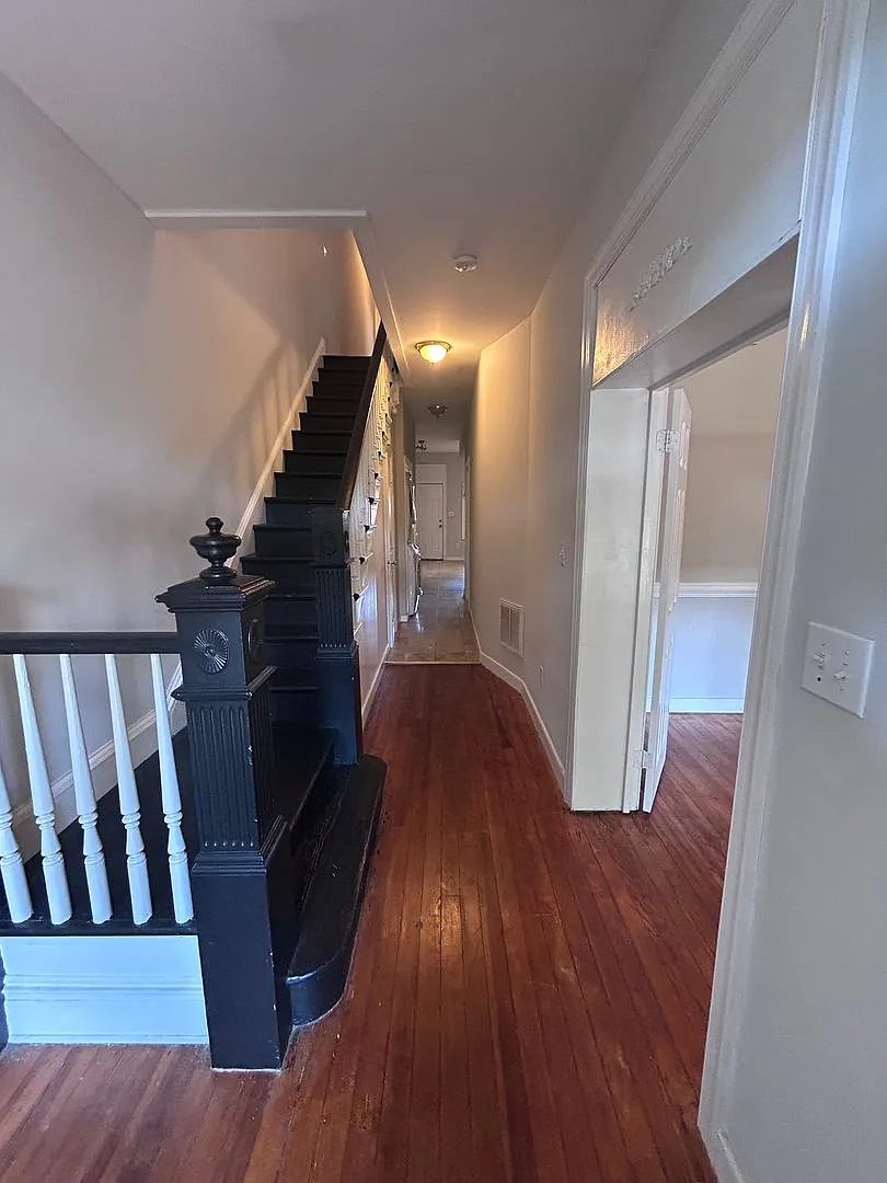 Charming 4-Bedroom Rental in The Fan District — Photo 2