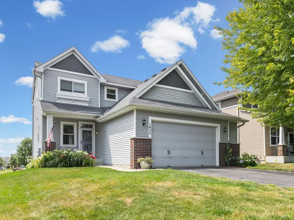 1624 Hackberry Ct, Carver, MN 55315