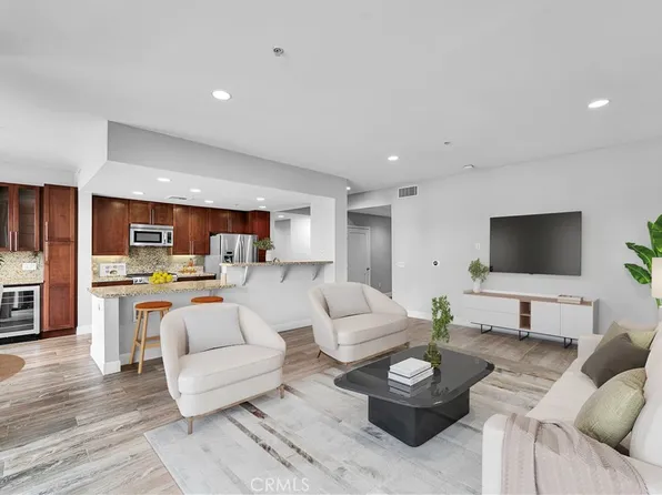 300 E 4th St Unit 204, Long Beach, CA 90802