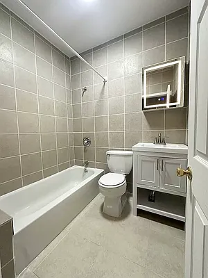 Rented by Oxford Property Group | media 9