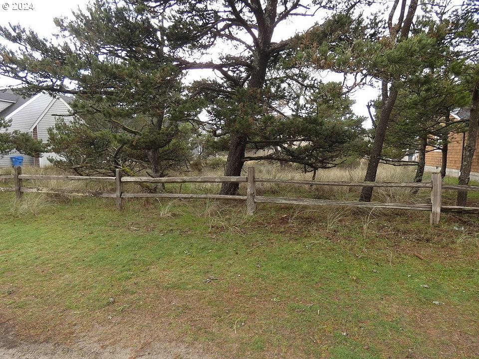 1st image of 15 Cape Kiwanda Dr