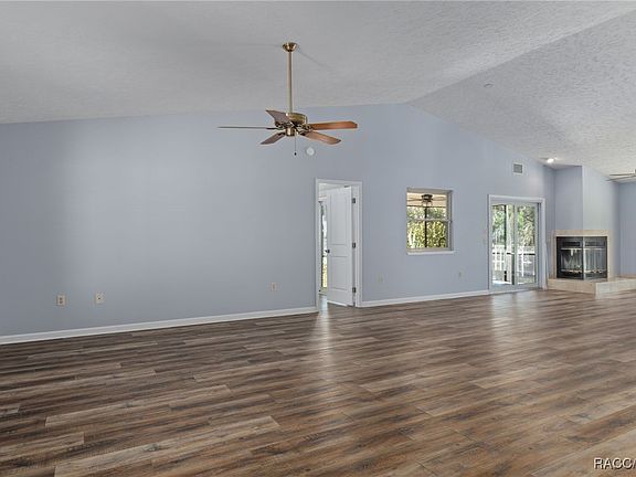 5th image of 5146 S Riverside Dr