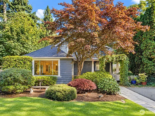 8542 32nd Avenue NW, Seattle, WA 98117