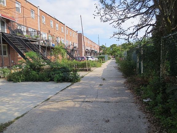 3rd image of 1326 E 87th St