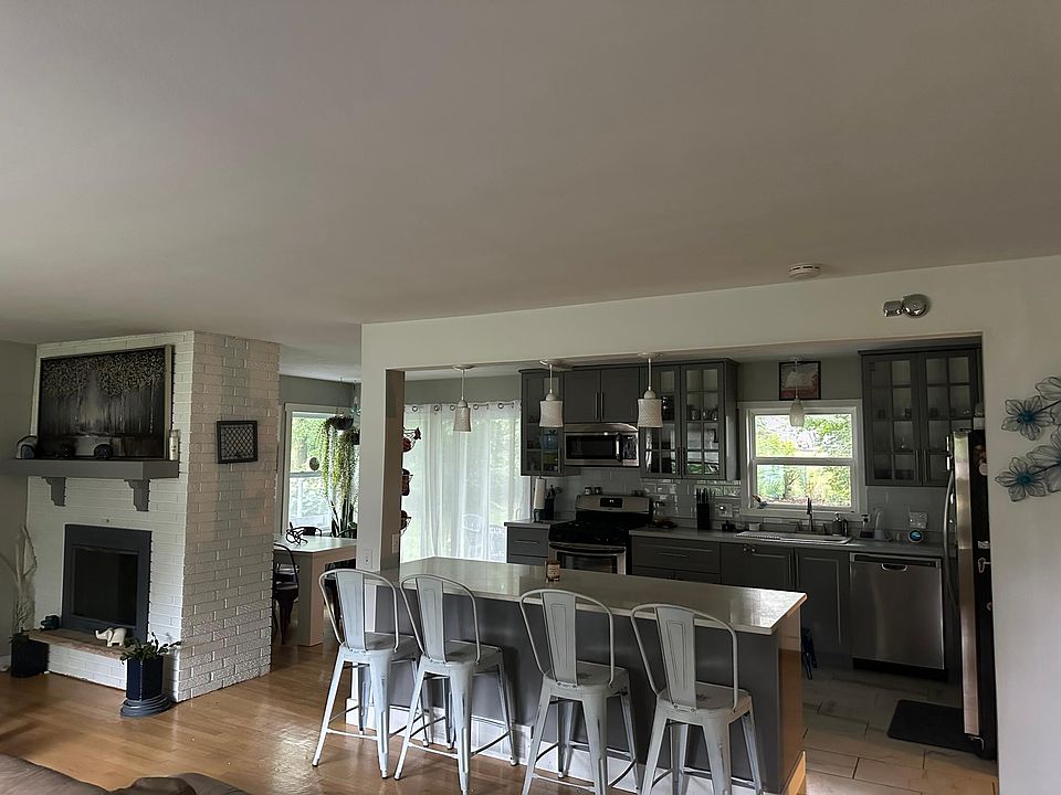 2nd image of 5301 Barton Rd