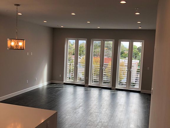 4th image of 5017 Laurel Canyon Blvd
