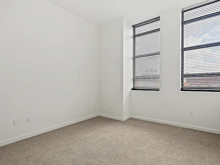 101 S Ellwood Ave — Photo 65