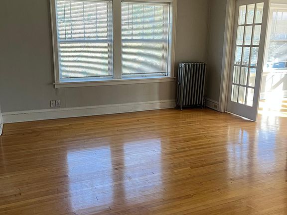4th image of 3129 Aldrich Ave S APT 35