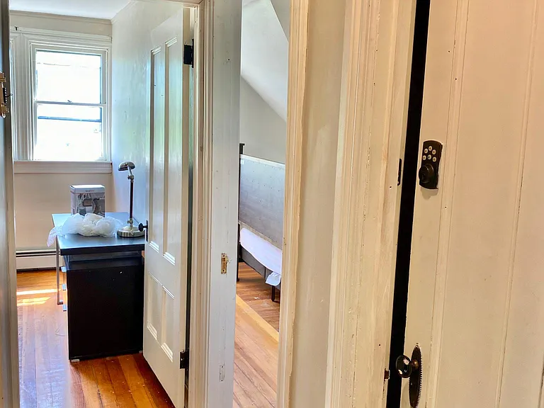 146 Governor St #3 — Photo 6