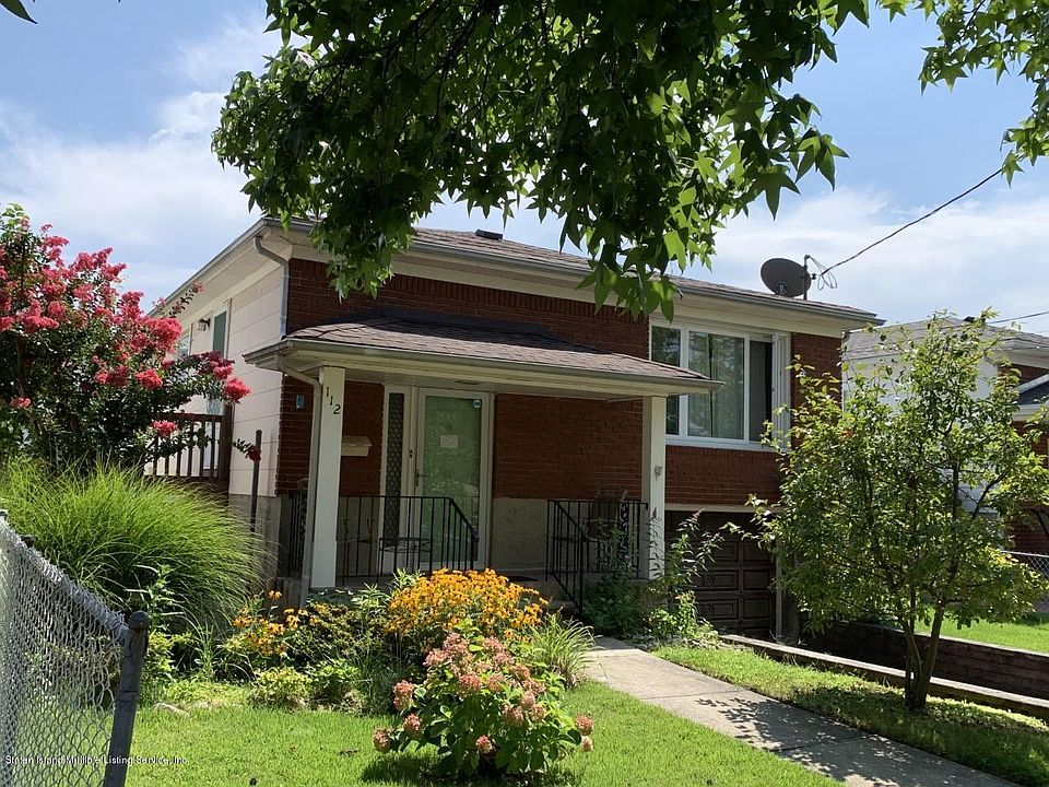 1st image of 112 Pinewood Ave