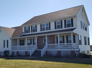 185 Glenway Rd, Brooklyn, WI 53521