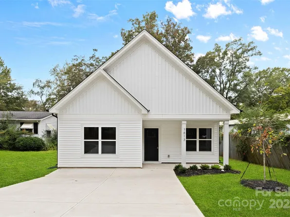 7813 Casa Loma Rd, Charlotte, NC 28269